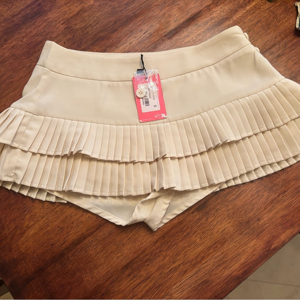 Edikted, mini pleated mini skort